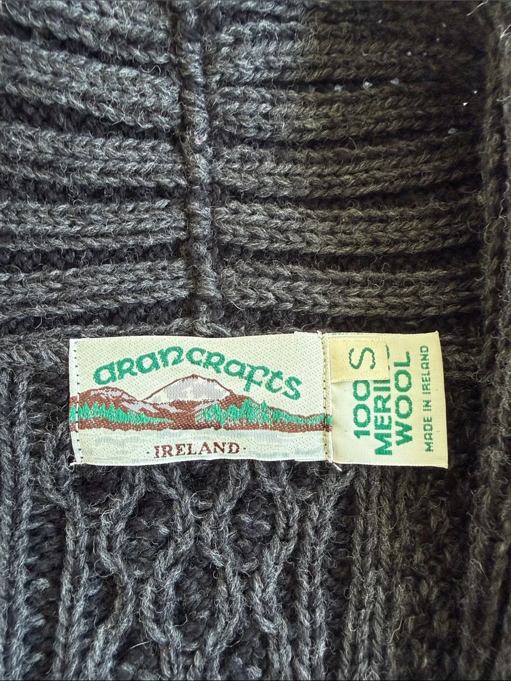 N/A cozy black